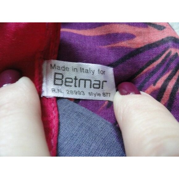 1970’s Floral Oversize Scarf Shawl Wrap Red Purple Black Made in Italy Betmar - Picture 2 of 9